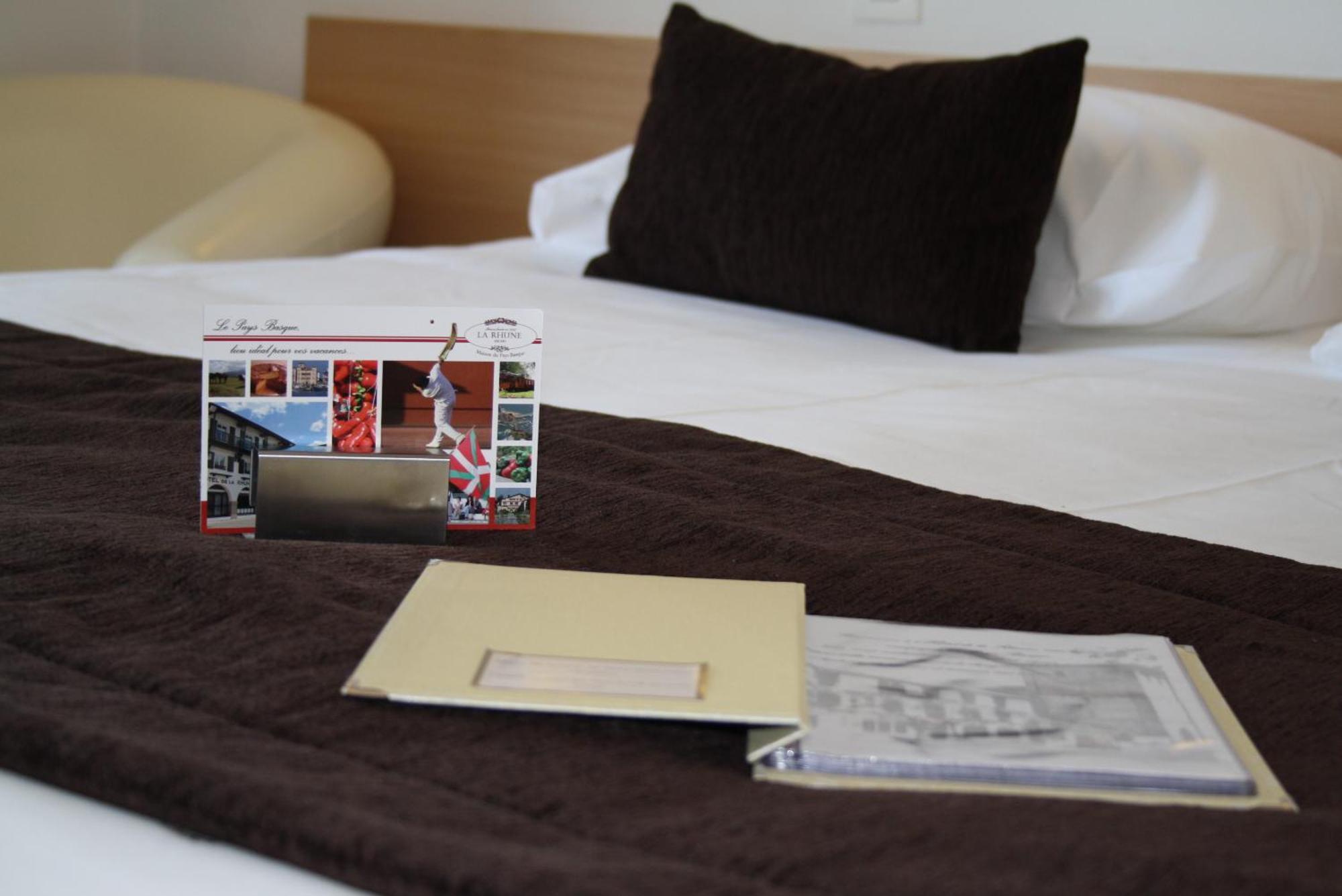 אסקיין Hotel De La Rhune חדר תמונה