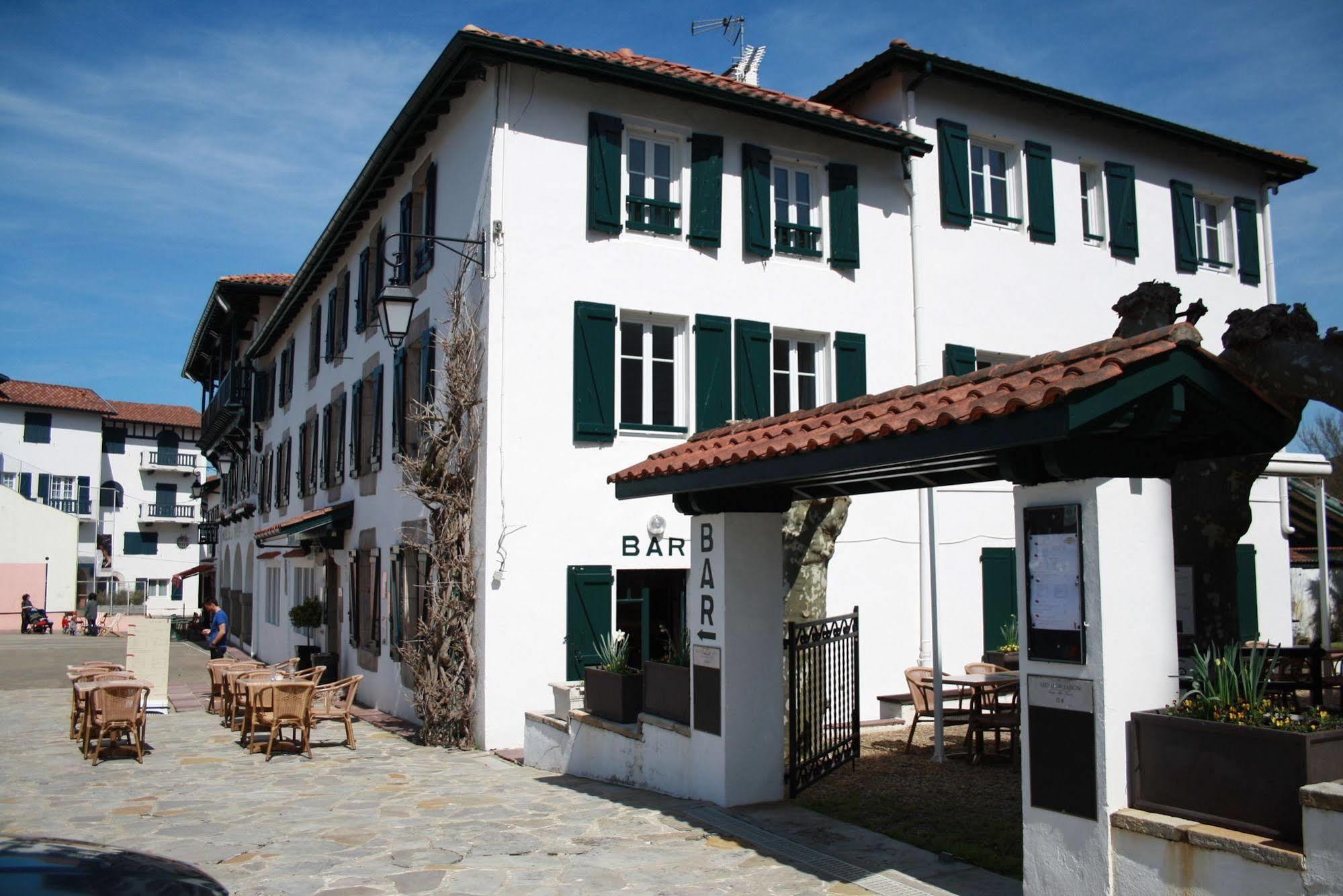 אסקיין Hotel De La Rhune מראה חיצוני תמונה