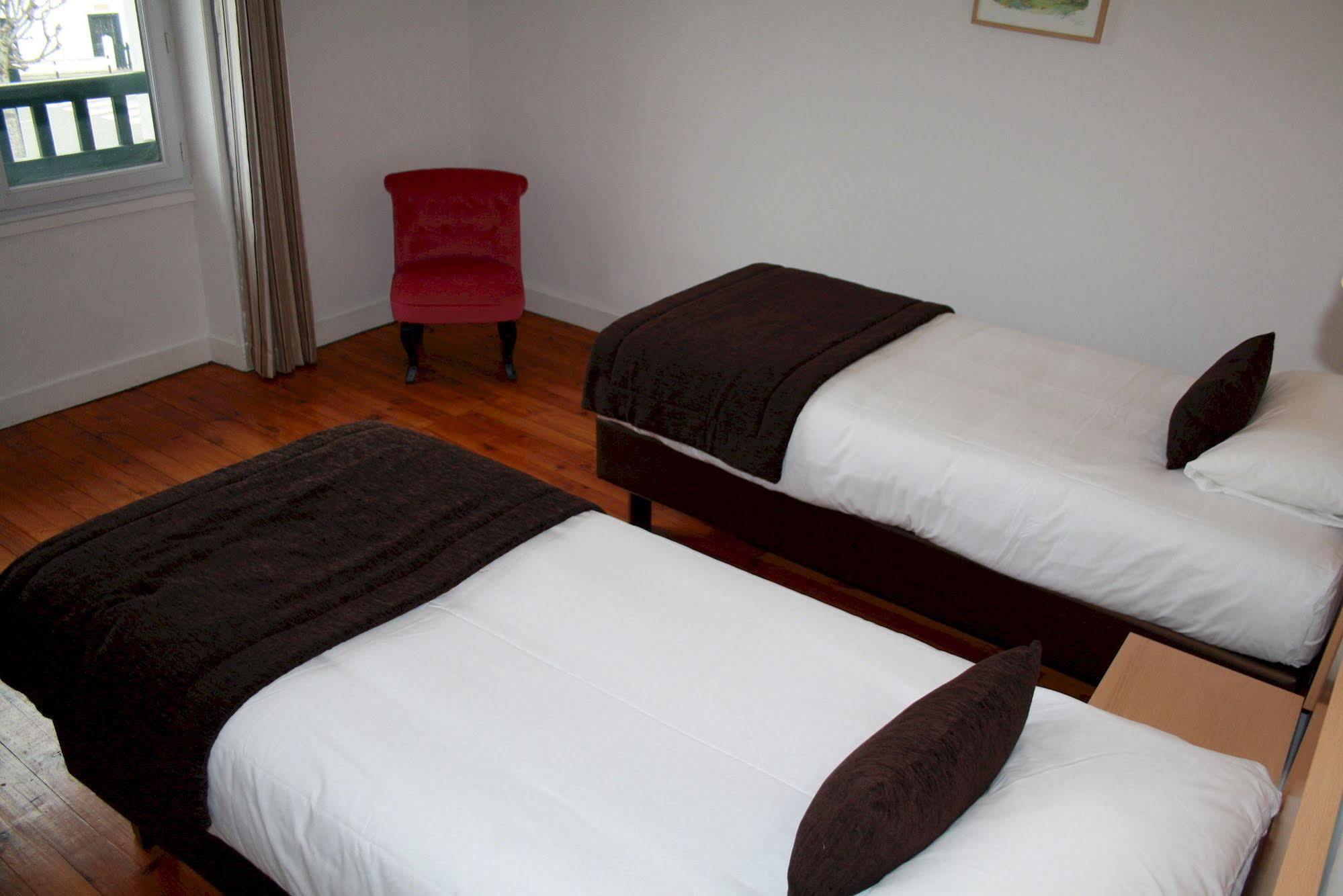 אסקיין Hotel De La Rhune מראה חיצוני תמונה