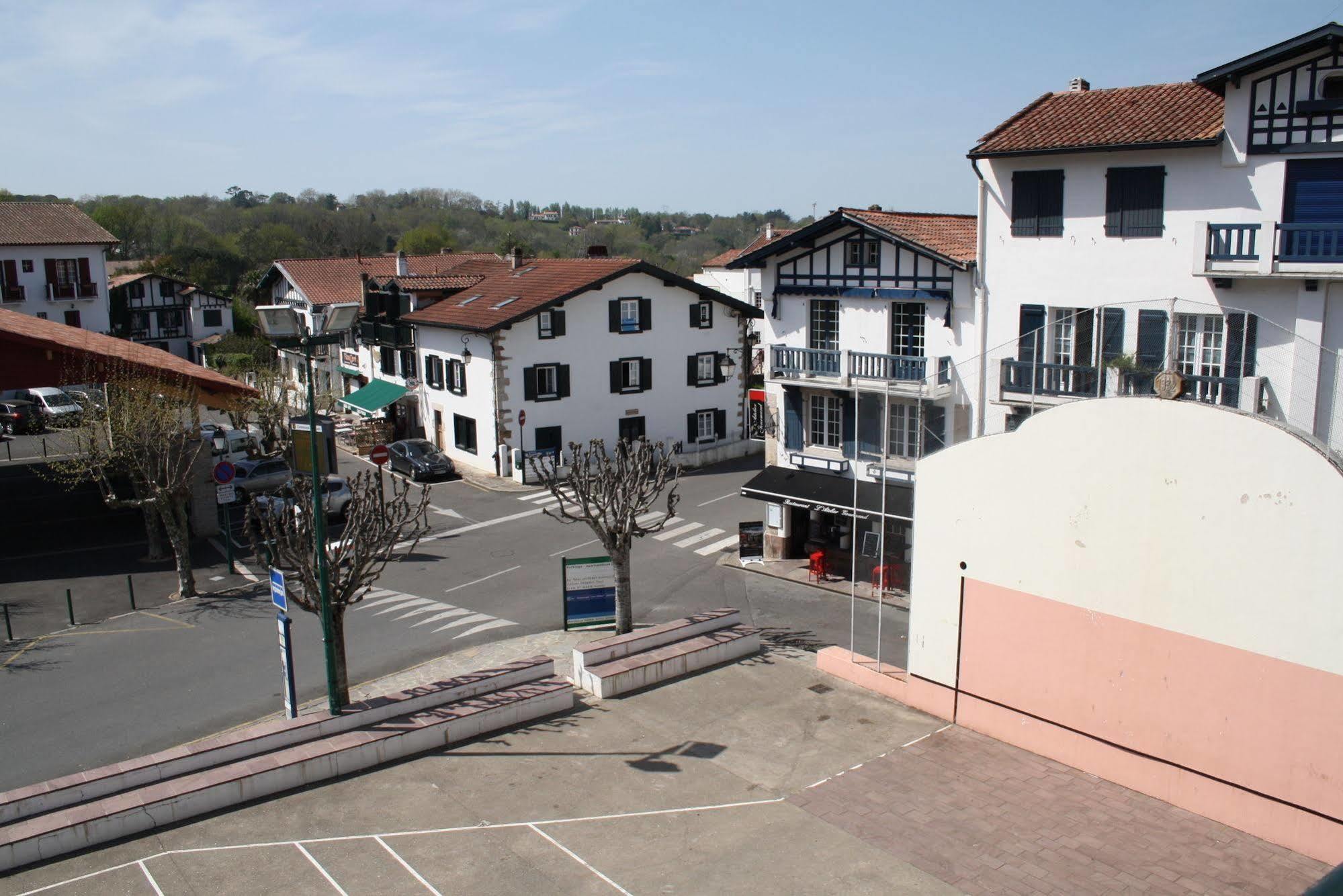 אסקיין Hotel De La Rhune מראה חיצוני תמונה
